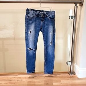 Seven7 women's jeans.  Size 27